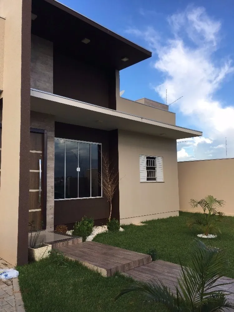 Casa, 3 quartos, 200 m² - Foto 1