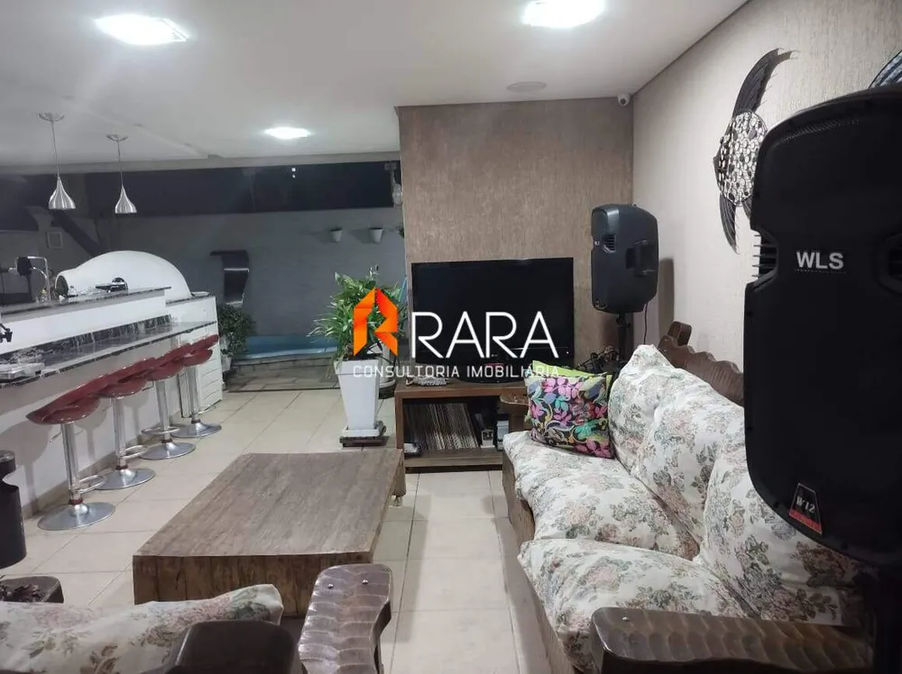 Sobrado, 3 quartos, 475 m² - Foto 1