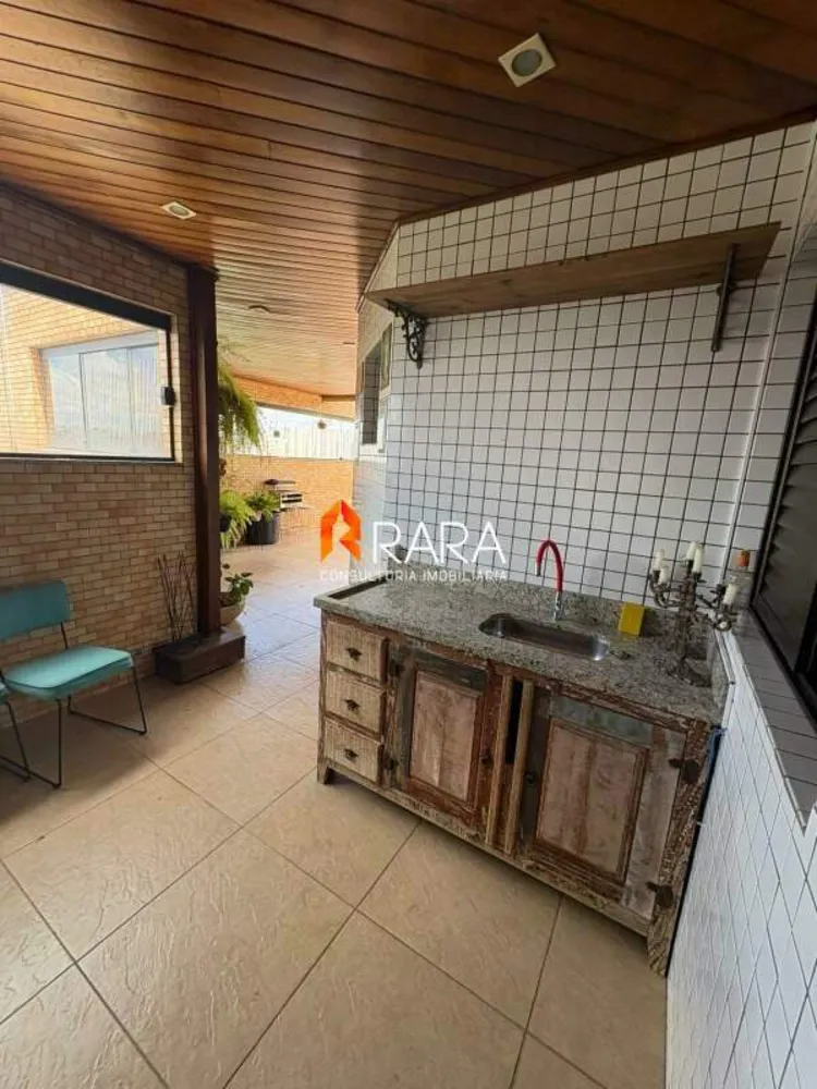 Cobertura, 3 quartos, 240 m² - Foto 4
