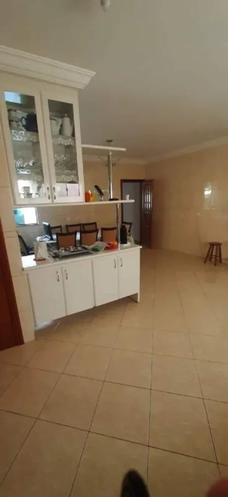Casa, 3 quartos, 284 m² - Foto 4