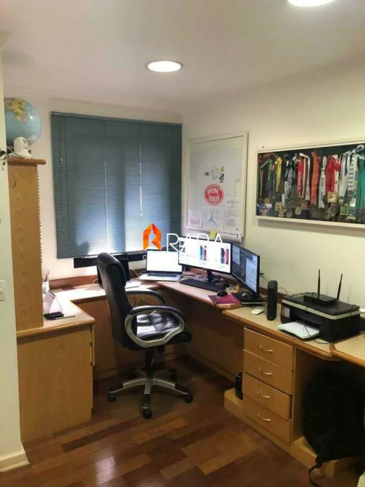 Apartamento, 3 quartos, 210 m² - Foto 10