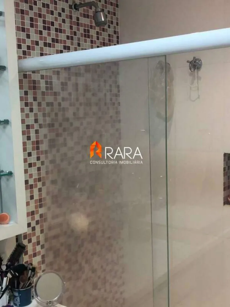 Apartamento, 3 quartos, 210 m² - Foto 1