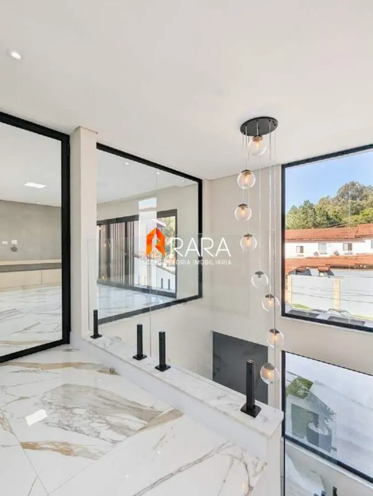 Sobrado, 3 quartos, 329 m² - Foto 1