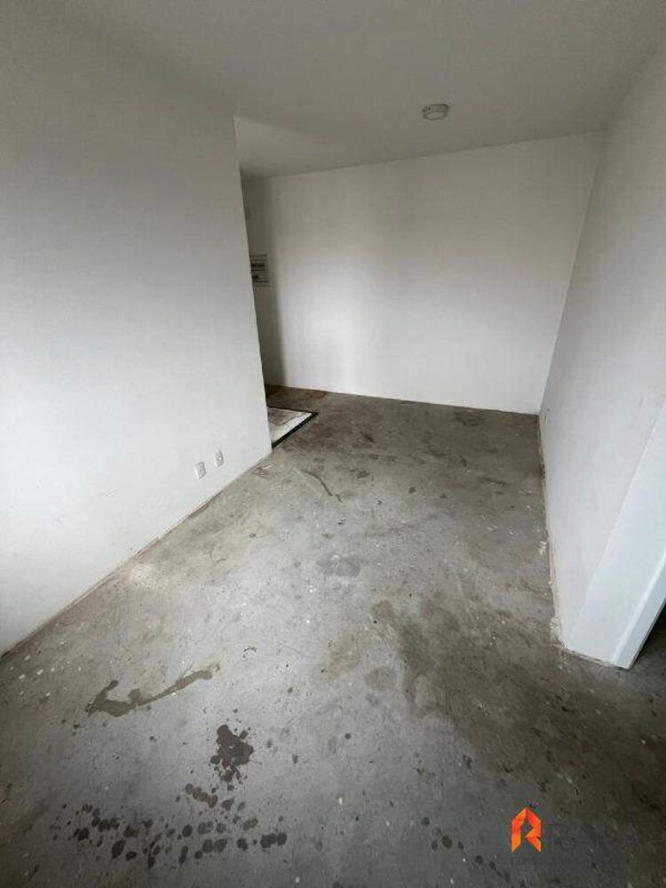 Apartamento à venda com 2 quartos, 44m² - Foto 2