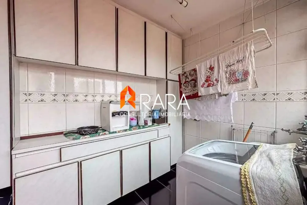 Sobrado, 3 quartos, 337 m² - Foto 1