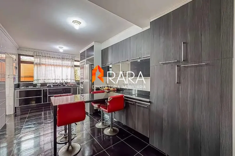 Sobrado, 3 quartos, 337 m² - Foto 1