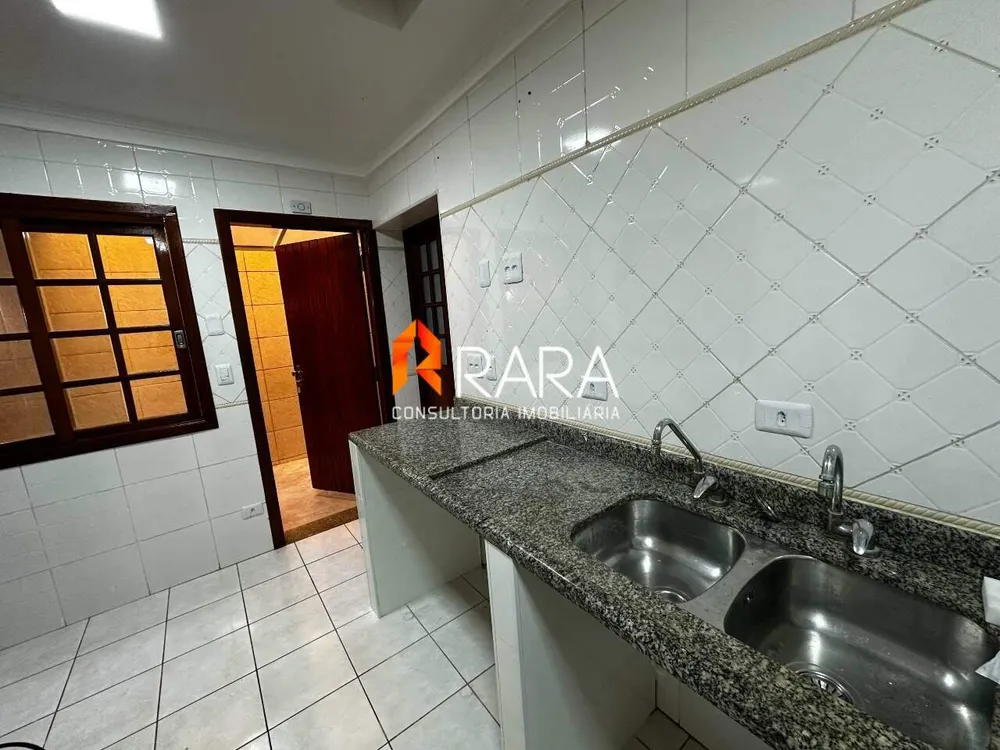 Sobrado, 6 quartos, 380 m² - Foto 2