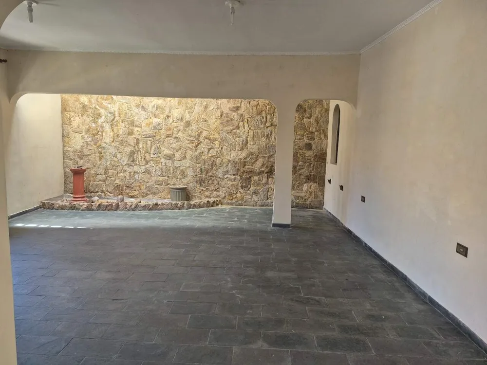 Casa, 4 quartos, 325 m² - Foto 2