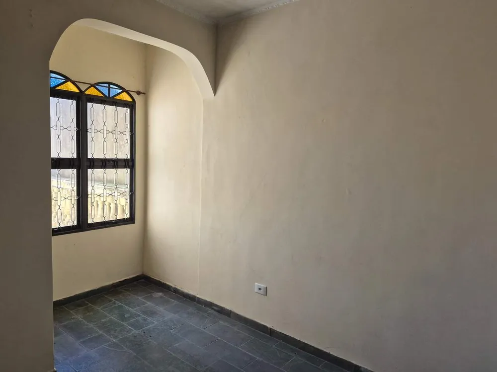 Casa, 4 quartos, 325 m² - Foto 1