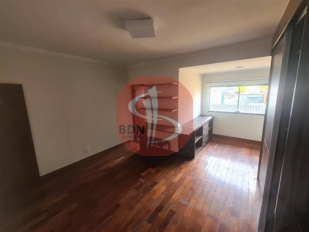Sobrado, 3 quartos, 197 m² - Foto 1