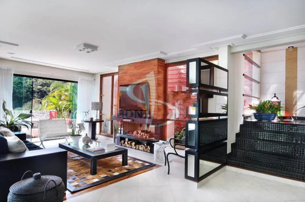 Casa, 5 quartos, 540 m² - Foto 1