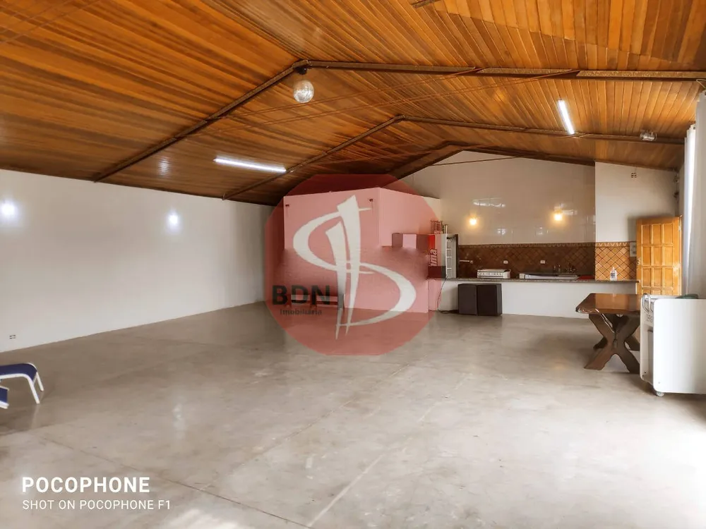 Chácara, 4 quartos, 2000 m² - Foto 1