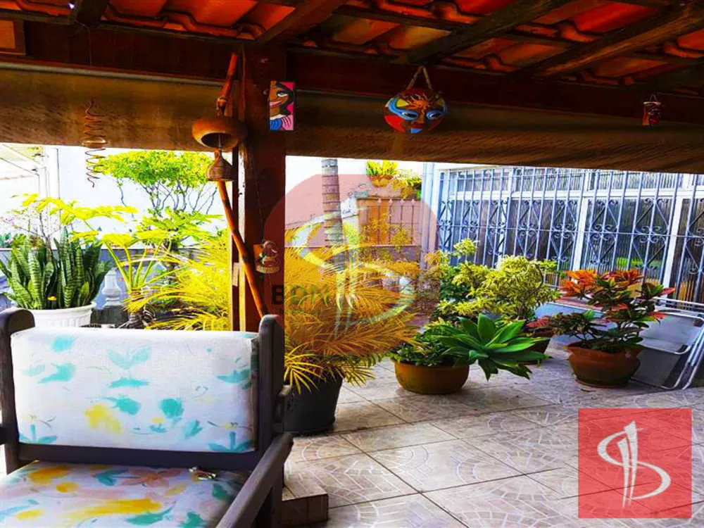 Casa, 3 quartos, 172 m² - Foto 1