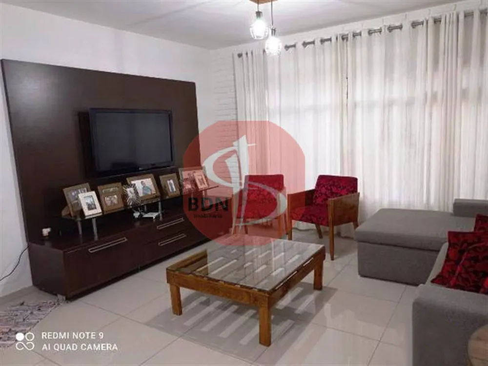 Sobrado, 3 quartos, 210 m² - Foto 1