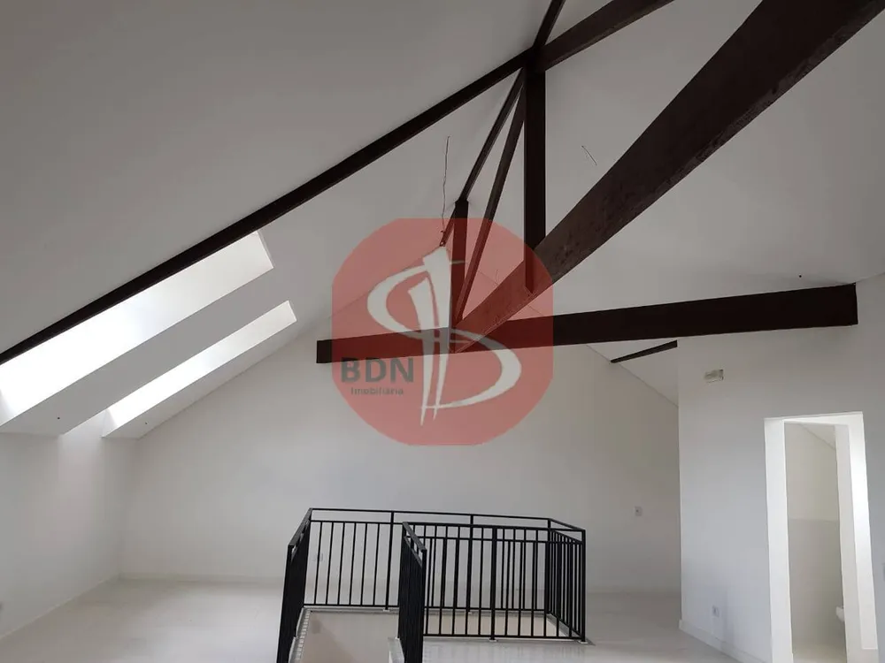 Casa, 4 quartos, 256 m² - Foto 1