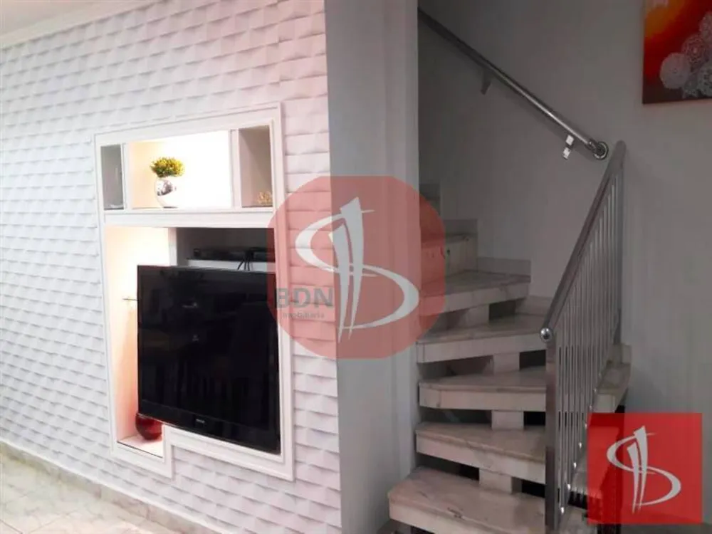 Sobrado, 3 quartos, 181 m² - Foto 1