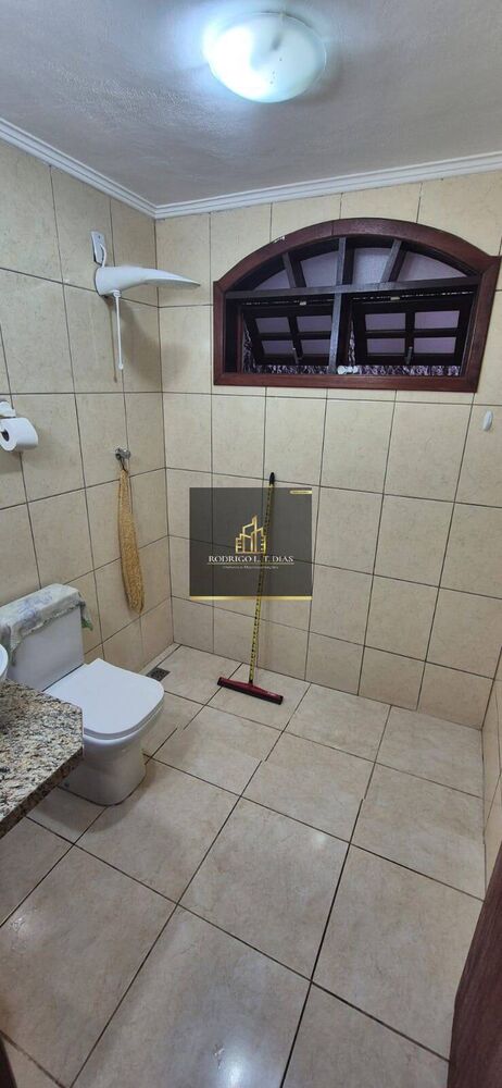 Casa, 5 quartos, 258 m² - Foto 3