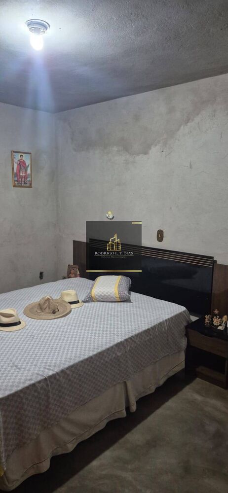 Casa, 5 quartos, 258 m² - Foto 2