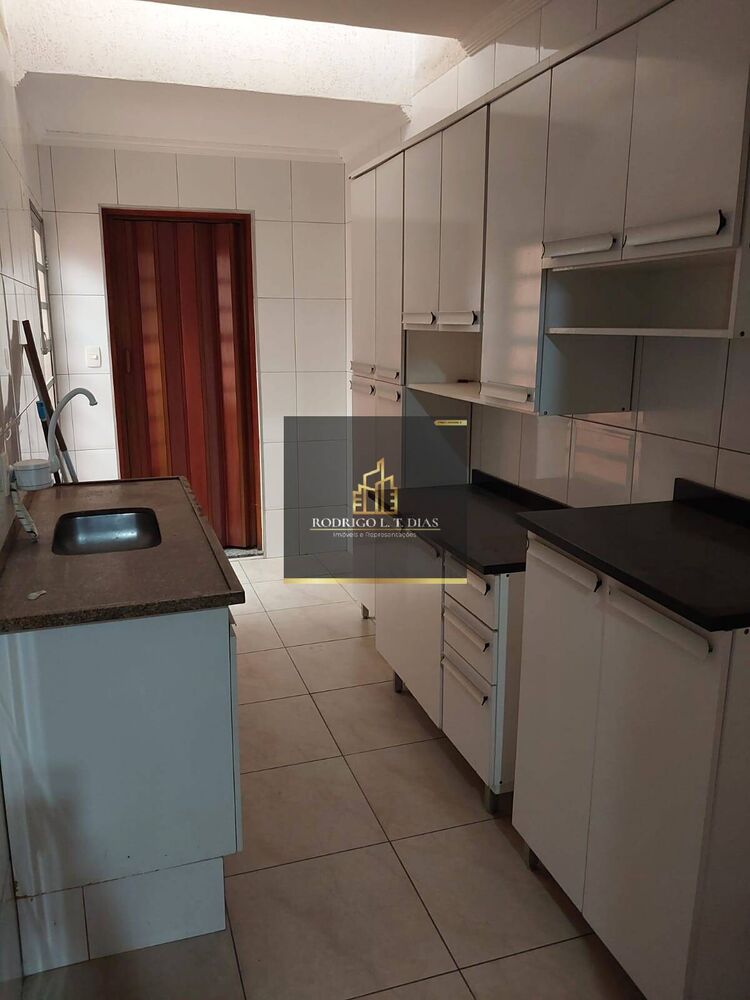 Casa, 3 quartos, 163 m² - Foto 1