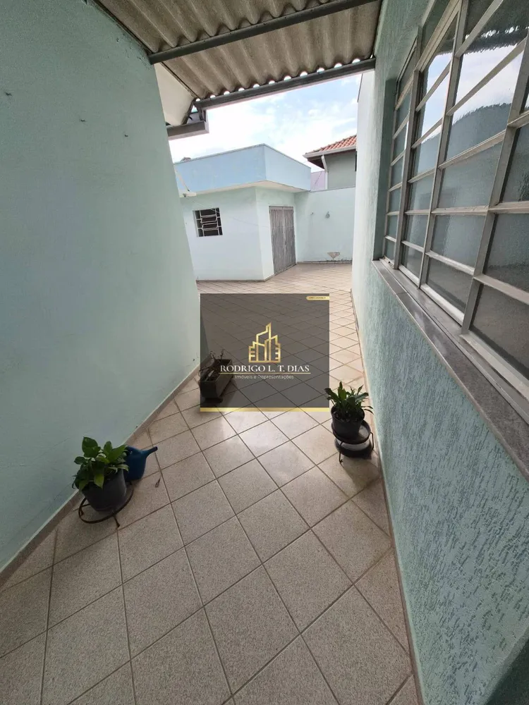 Casa, 3 quartos, 204 m² - Foto 3