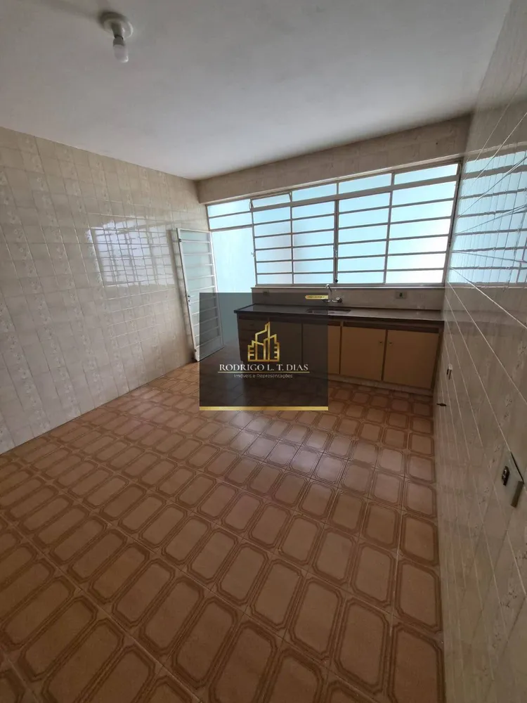 Casa, 3 quartos, 204 m² - Foto 2