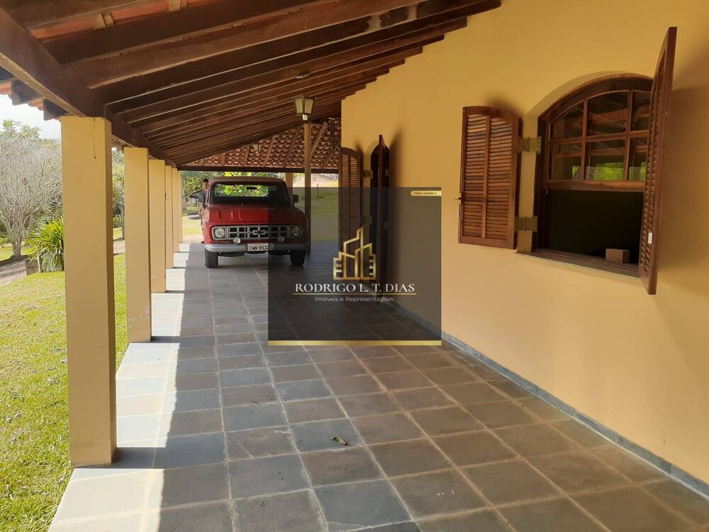 Apartamento à venda com 3 quartos, 5000m² - Foto 1