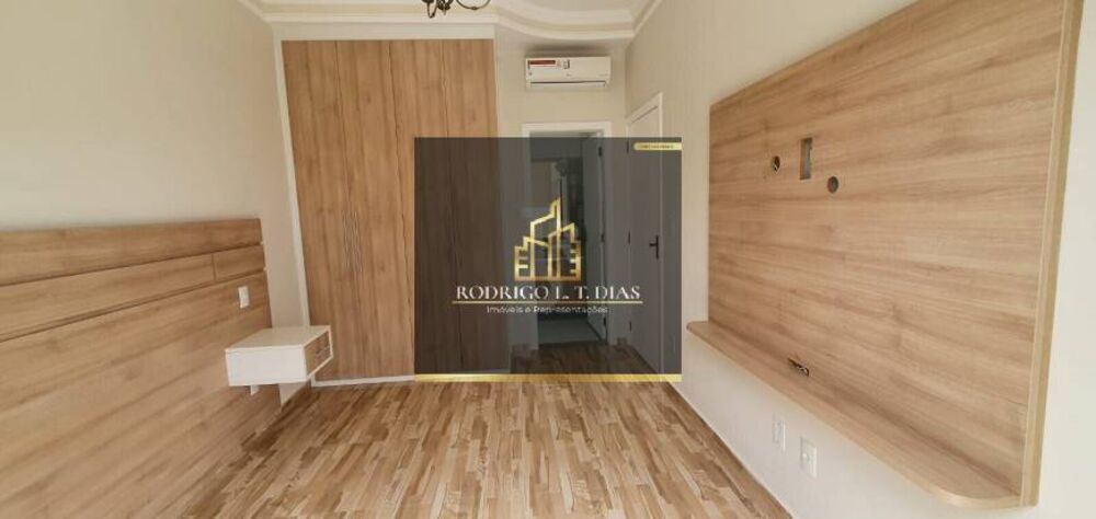 Casa de Condomínio à venda com 3 quartos, 250m² - Foto 4