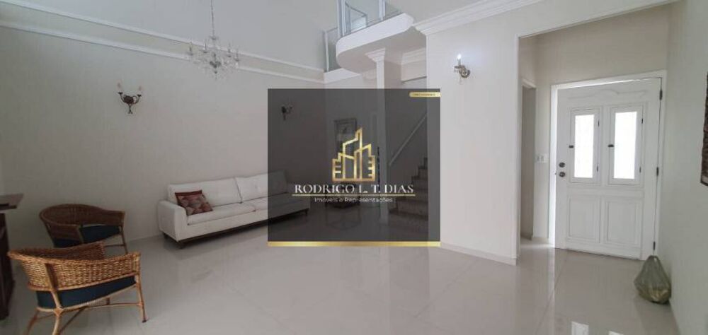Casa de Condomínio à venda com 3 quartos, 250m² - Foto 1