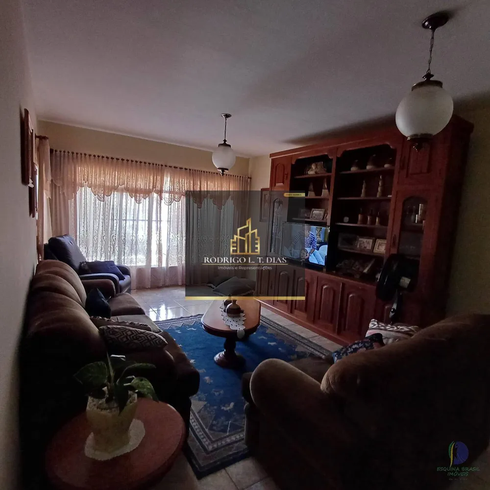 Casa, 3 quartos, 354 m² - Foto 1