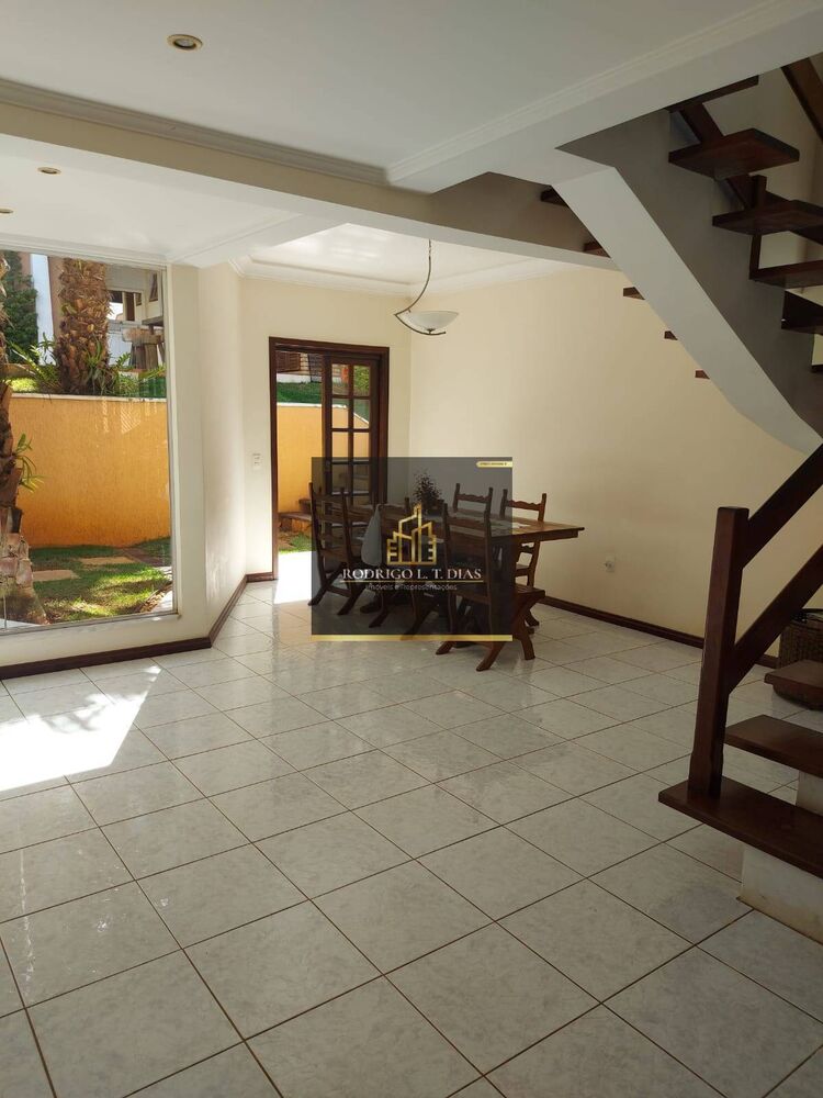 Casa, 3 quartos, 226 m² - Foto 4