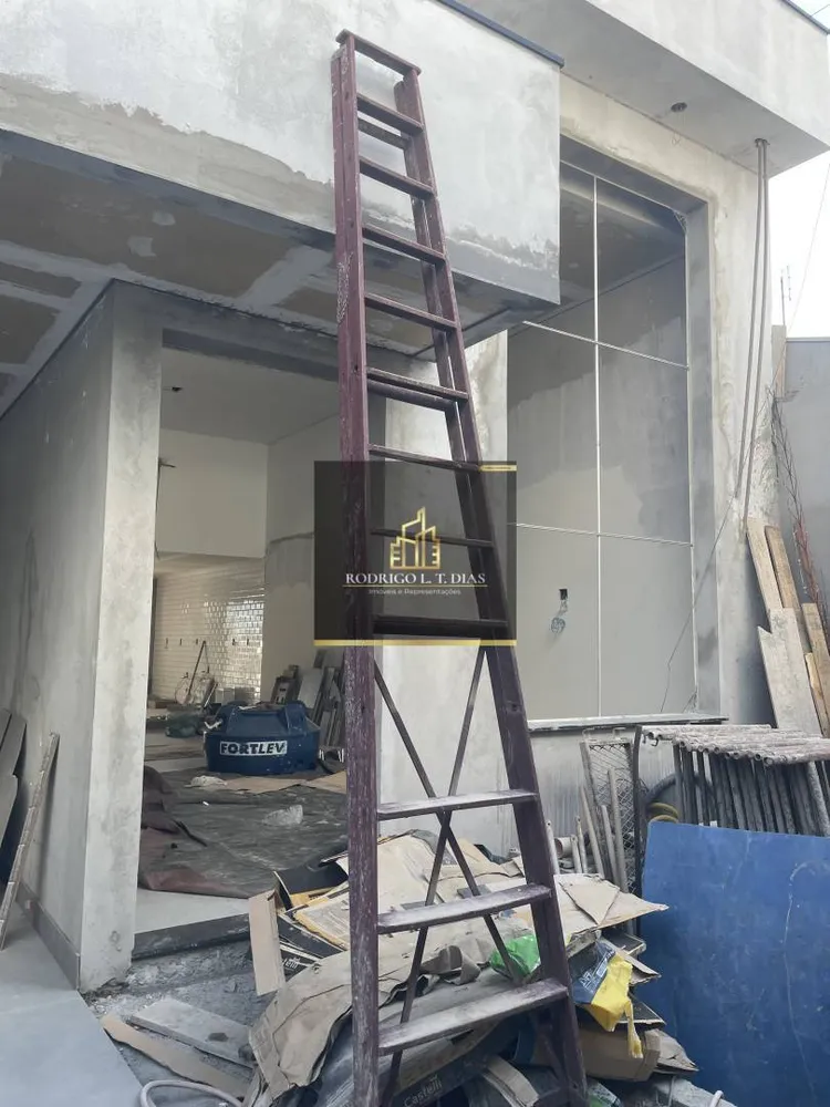 Casa, 3 quartos, 250 m² - Foto 1