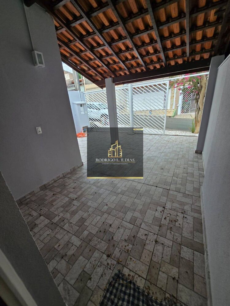 Casa à venda com 3 quartos, 131m² - Foto 3