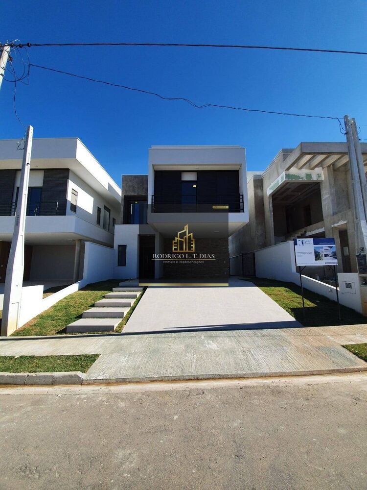 Casa de Condomínio à venda com 3 quartos, 250m² - Foto 2