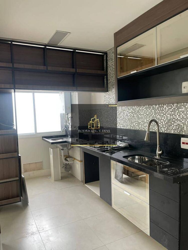 Apartamento à venda com 2 quartos, 83m² - Foto 3
