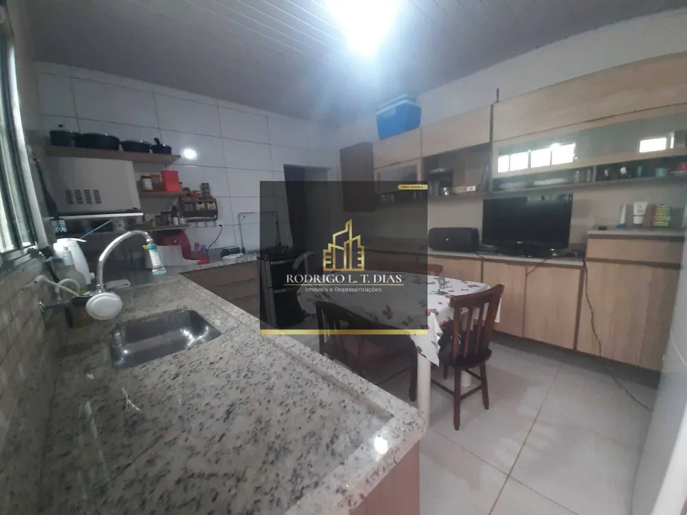 Casa, 4 quartos, 131 m² - Foto 3