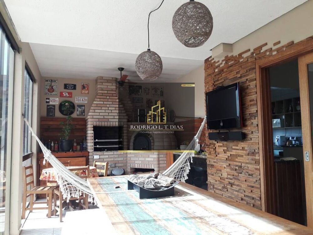 Casa, 4 quartos, 360 m² - Foto 4