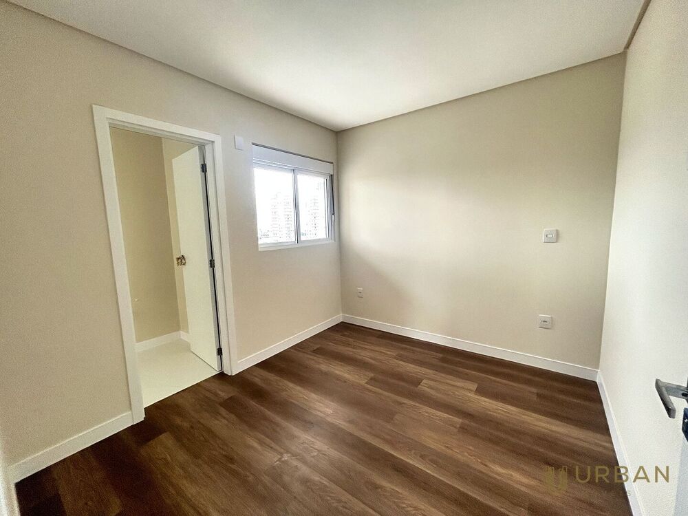 Apartamento à venda com 2 quartos, 80m² - Foto 8