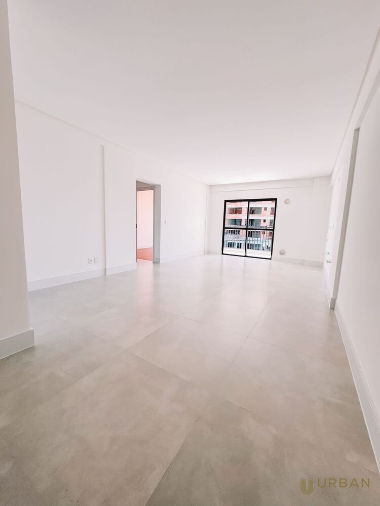 Apartamento, 3 quartos, 117 m² - Foto 2