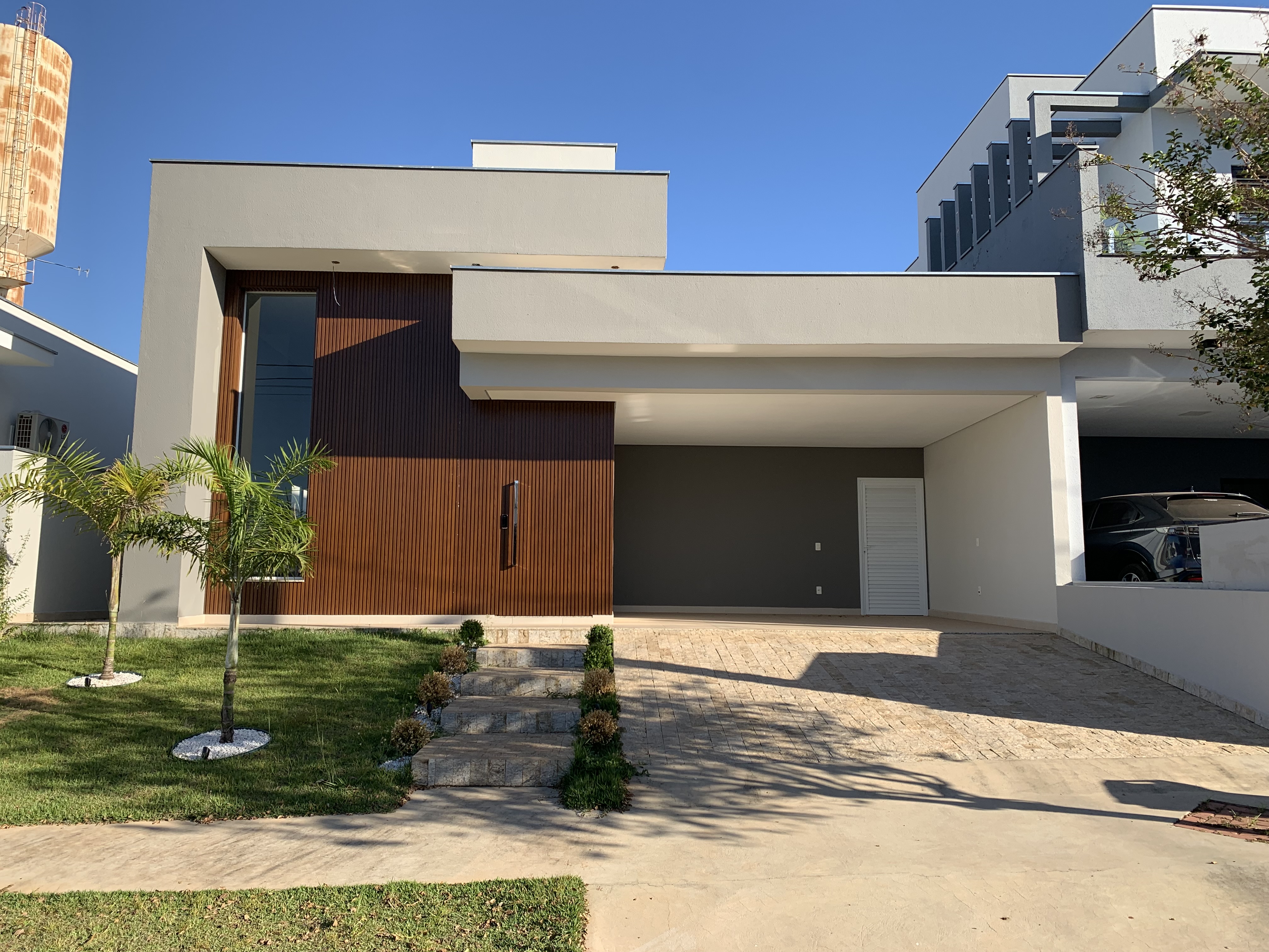 Casa de Condomínio à venda com 3 quartos, 180m² - Foto 1