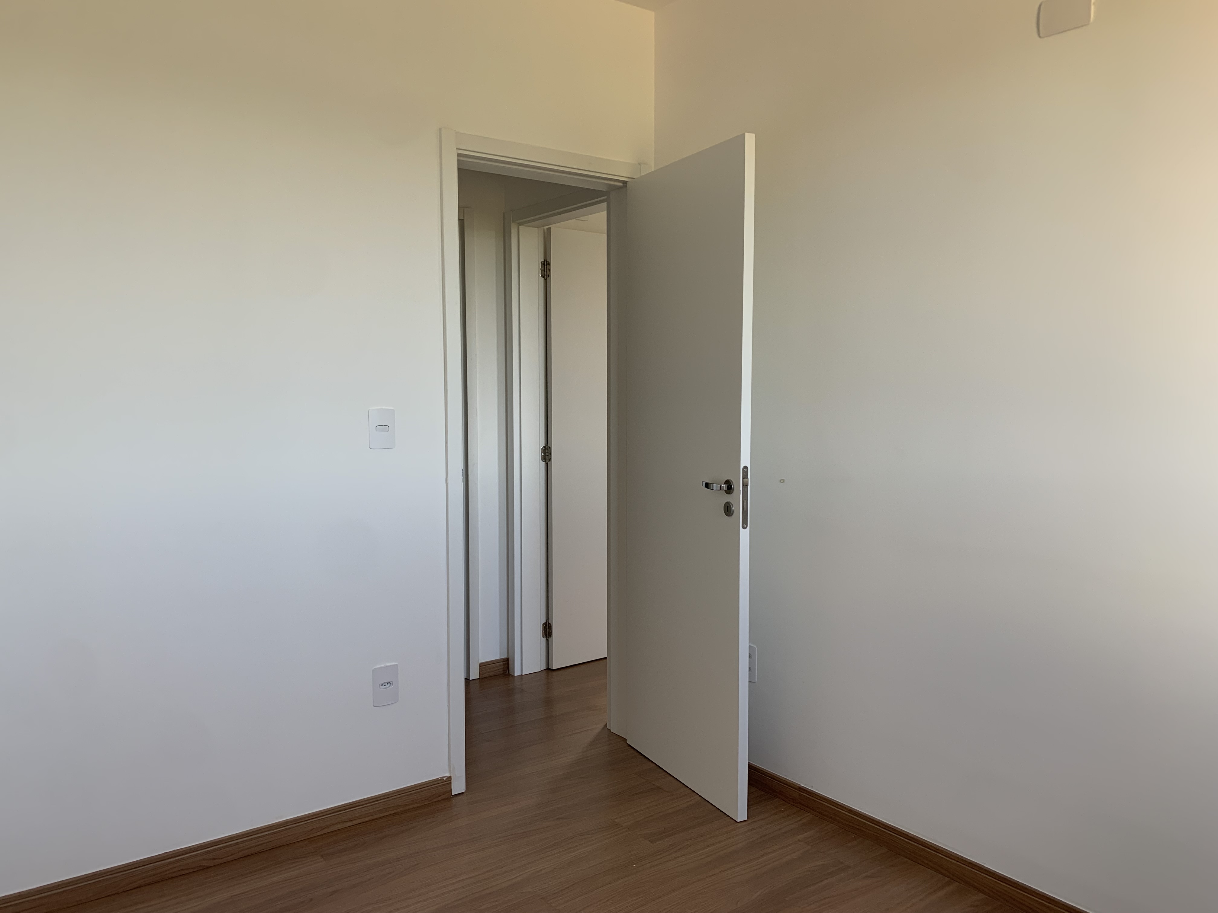 Apartamento à venda com 2 quartos, 62m² - Foto 4