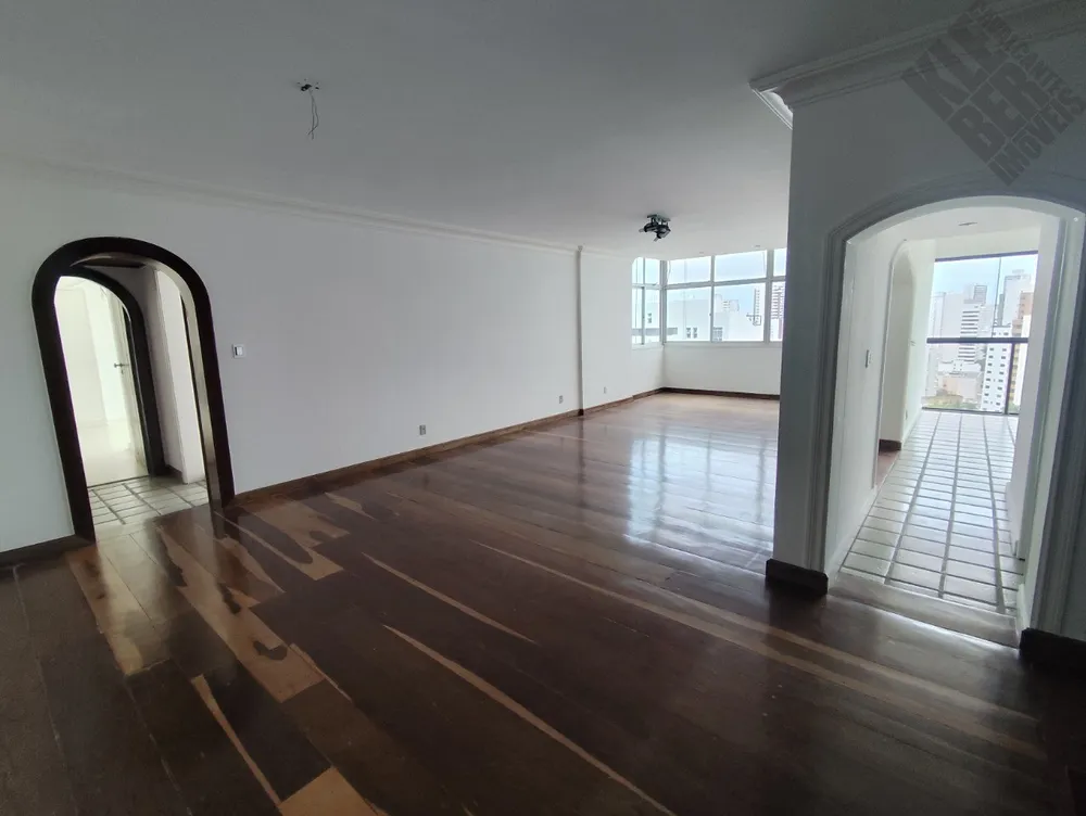 Apartamento, 3 quartos, 190 m² - Foto 2