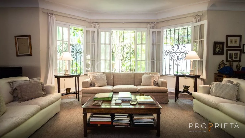 Casa, 7 quartos, 658 m² - Foto 1