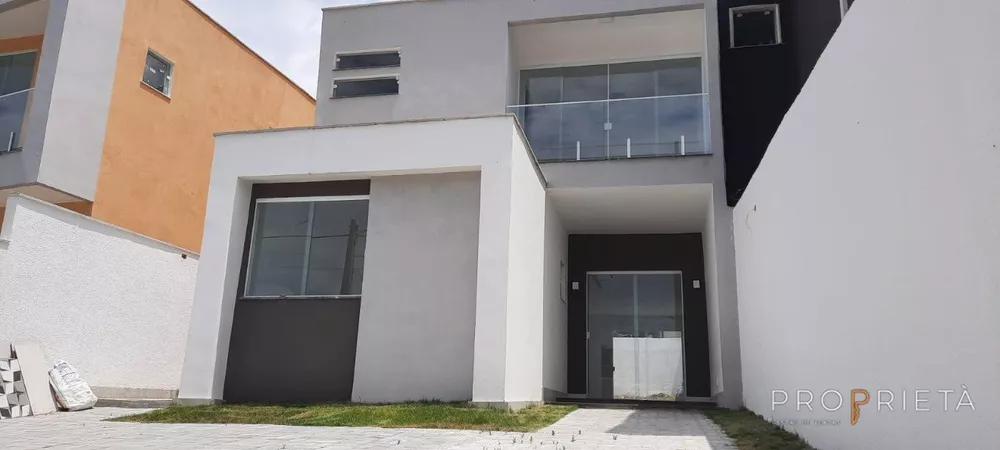 Casa, 3 quartos, 251 m² - Foto 1