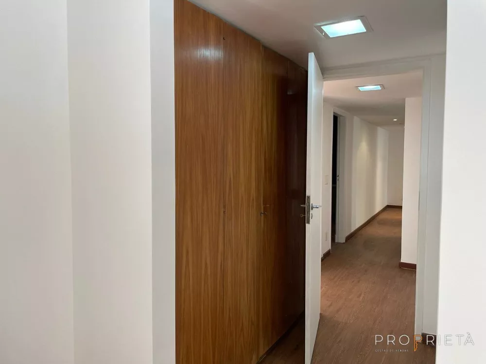 Apartamento à venda com 4 quartos, 248m² - Foto 17