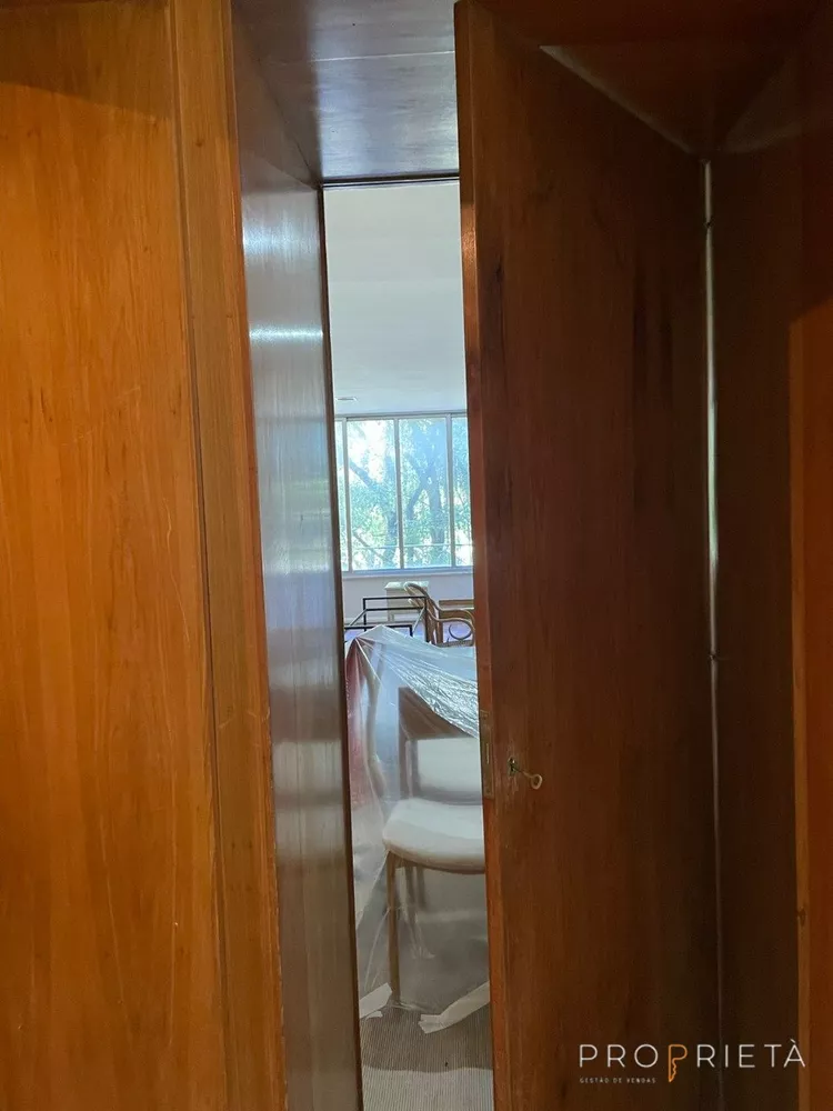 Apartamento à venda com 4 quartos, 248m² - Foto 14