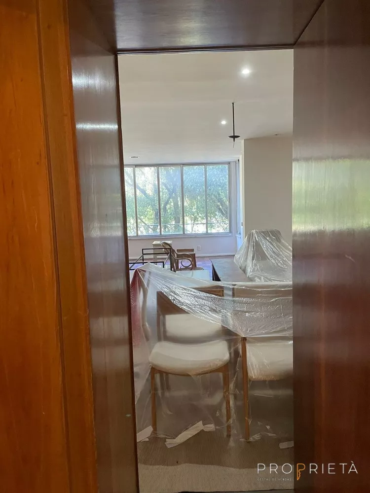 Apartamento à venda com 4 quartos, 248m² - Foto 11