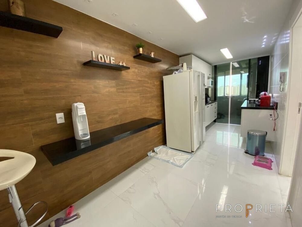 Apartamento, 3 quartos, 166 m² - Foto 1