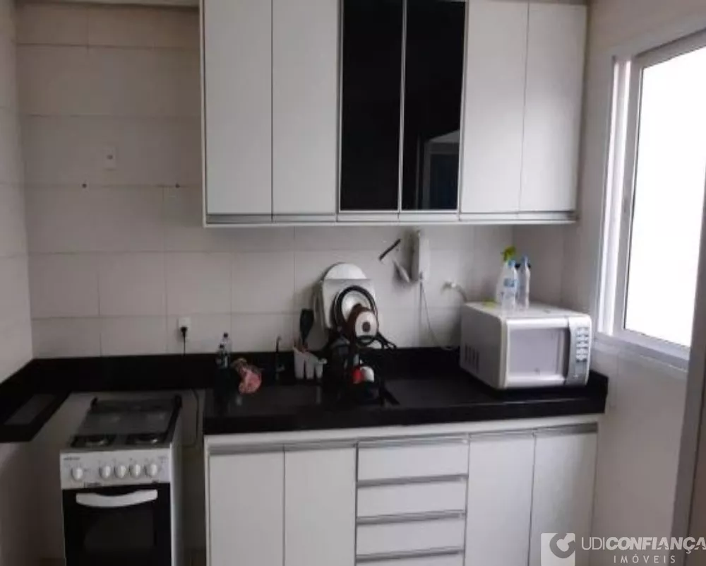 Apartamento à venda com 2 quartos, 57m² - Foto 4