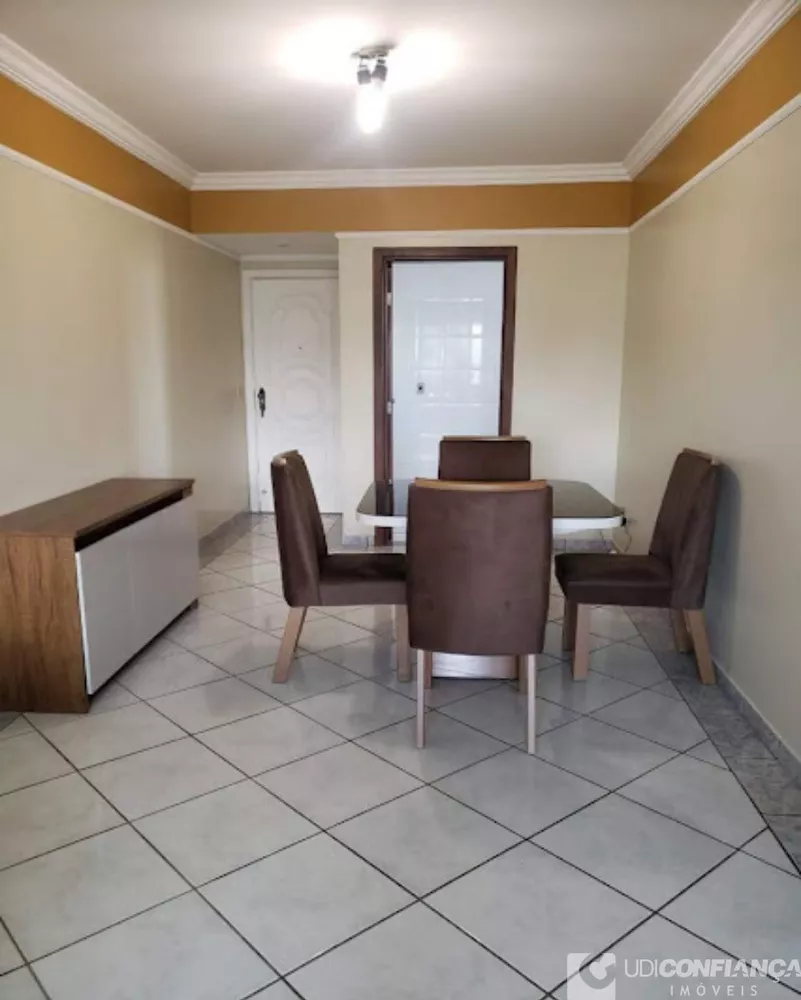 Apartamento à venda com 2 quartos, 80m² - Foto 1