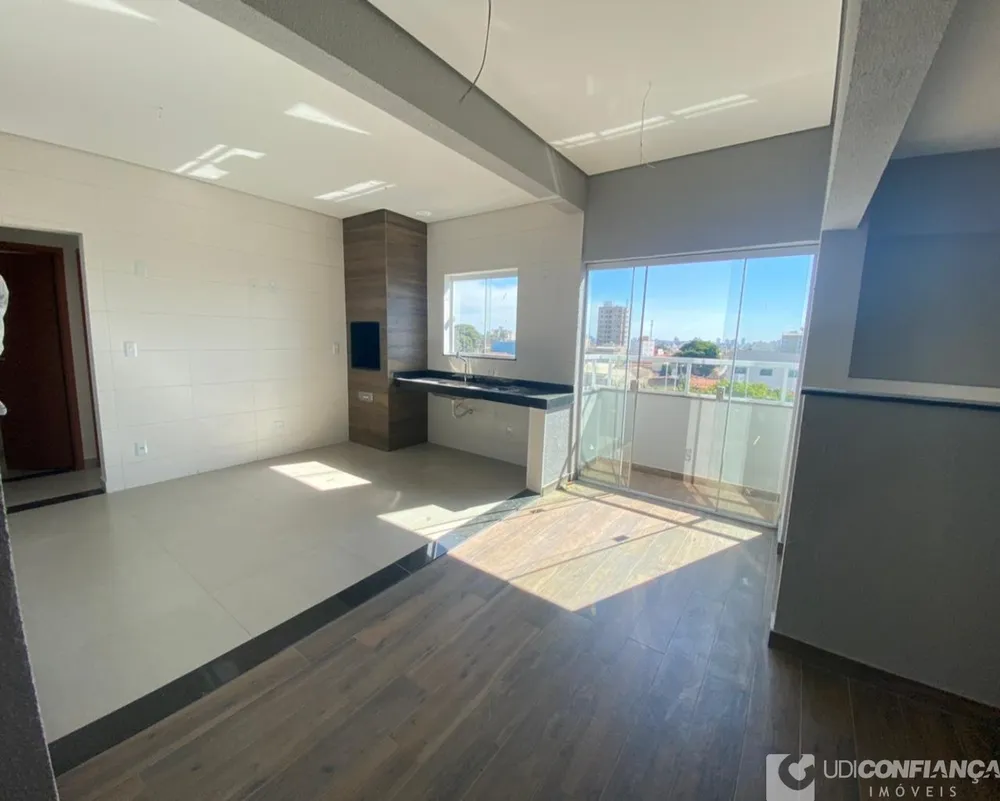 Apartamento, 3 quartos, 100 m² - Foto 1